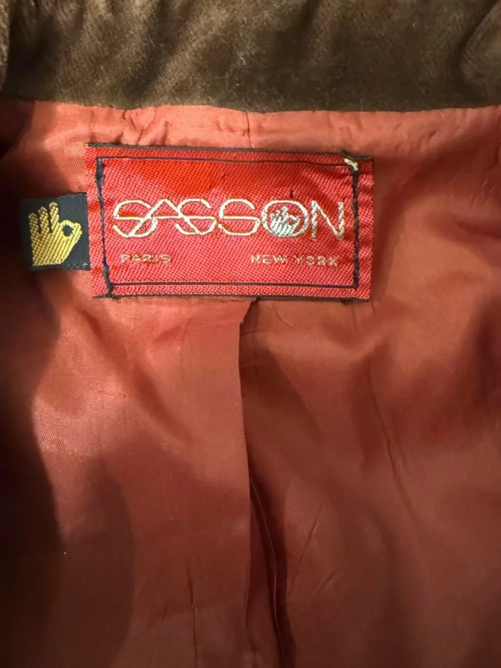 Vintage Sasson Paris New York brown velvet blazer 🤎